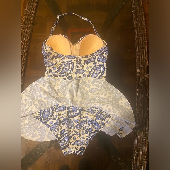 Alisha Levine swimsuit - Picture 4 of 7